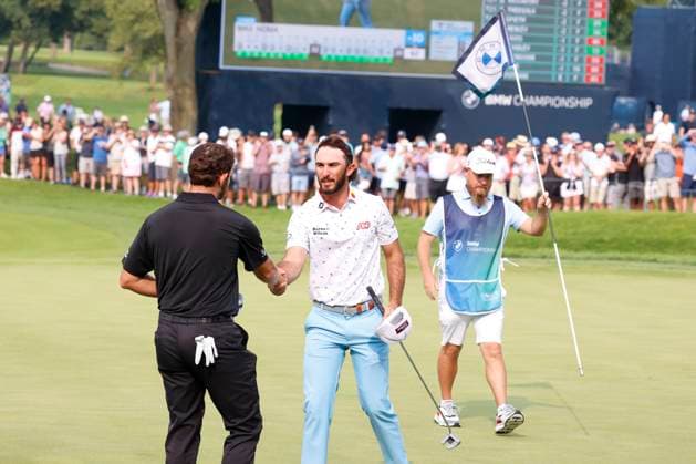 OLYMPIA FIELDS, IL - AUGUST 18: PGA, Golf Herren golfer Max Homa shakes hands with Patrick Cantlay on the 18th green after finishing their second round of the BMW Championship Fed Ex Cup Playoffs on August 18th, 2023, at Olympia Fields Country Club in Olympia Fields, Illinois. (Photo by Brian Spurlock Icon Sportswire) GOLF: AUG 18 PGA - BMW Championship EDITORIAL USE ONLY Icon230818123