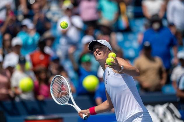 Quarterfinals Matches: Western & Southern Open Iga Swiatek is seen during her quarterfinals match against Marketa Vondrousova at the Western & Southern Open at the Lindner Family Tennis Center on Friday, August 18, 2023 in Cincinnati, Ohio. Swiatek defeated Vondrousova 7-6, 6-1. Cincinnati, OH Ohio United States  Copyright: xJasonxWhitmanx originalFilename:whitman-quarterf230818_npCG3.jpg