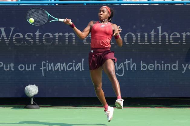CINCINNATI, OH - AUGUST 19: Coco Gauff of the United States hits a forehand during the semifinal round at the Western & Southern Open at Lindner Family Tennis Center on August 19, 2023 in Mason, Ohio. (Photo by Ian Johnson Icon Sportswire) TENNIS: AUG 19 Western & Southern Open EDITORIAL USE ONLY Icon230819013