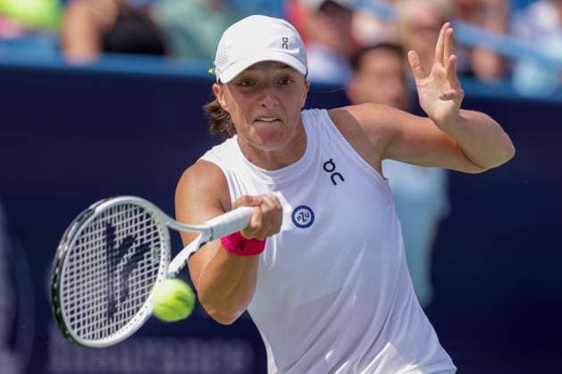 August 19, 2023, Mason, Ohio, USA: Iga Swiatek (POL) hits a forehand shot during SaturdayÃ¢â‚¬â ¢s round of the Western and Southern Open at the Lindner Family Tennis Center, Mason, Oh. Mason USA - ZUMAs304 20230819_zaf_s304_030 Copyright: xScottxStuartx