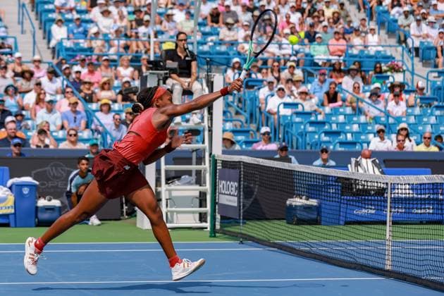 August 19, 2023, Mason, Ohio, USA: Coco Gauff (USA) slams a shot at the net during SaturdayÃ¢â‚¬â ¢s round of the Western and Southern Open at the Lindner Family Tennis Center, Mason, Oh. Mason USA - ZUMAs304 20230819_zaf_s304_042 Copyright: xScottxStuartx