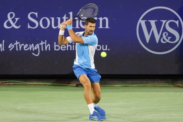 CINCINNATI, OH - AUGUST 19: Novak Djokovic of Serbia hits a backhand during the semifinal round at the Western & Southern Open at Lindner Family Tennis Center on August 19, 2023 in Mason, Ohio. (Photo by Ian Johnson Icon Sportswire) TENNIS: AUG 19 Western & Southern Open EDITORIAL USE ONLY Icon230819120