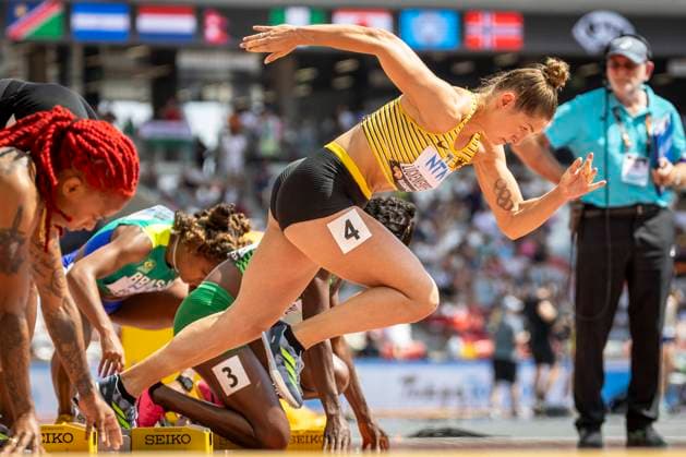 Sport Themen der Woche KW33 Sport Bilder des Tages World Athletics Championships Budapest 23; Hungary, 20.08.2023 Budapest, Hungary - August 20: Gina LUECKENKEMPER of GERMANY (GER) tries the start before the 100m Heat 4 on day 2 of the World Athletics Championships Budapest 23 at the National Athletics Centre in Budapest, Hungary on August 20, 2023. *** World Athletics Championships Budapest 23 Hungary, 20 08 2023 Budapest, Hungary August 20 Gina LUECKENKEMPER of GERMANY GER tries the start before the 100m Heat 4 on day 2 of the World Athletics Championships Budapest 23 at the National Athletics Centre in Budapest, Hungary on August 20, 2023 Copyright: xBEAUTIFULxSPORTS AxelxKohringx