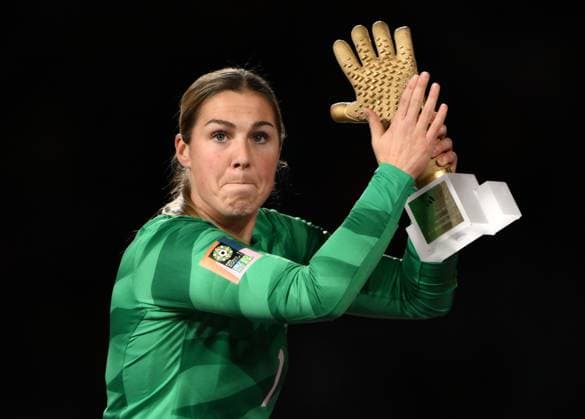 FIFA Womens World Cup 2023, Final, Spain - England, Mary Earps gets Golden Glove Award