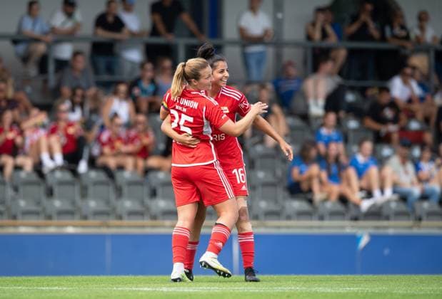 Football, women, season 2023 2024, Regionalliga Nordost 1 matchday , Hertha BSC 1 FC Union Berlin, v l Dina Orschmann 1 women, 1 FC Union Berlin , Sarah Abu Sabbah 1 women, 1 FC Union Berlin , cheering after goal to 1 3, 20 08 2023, Copyright: xSebastianxRäppold MatthiasxKochx