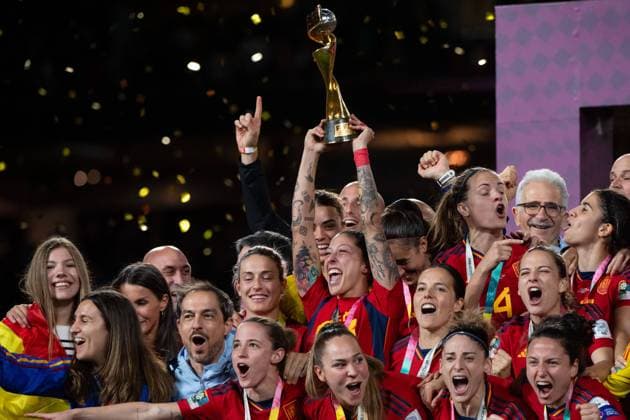 Jennifer Hermoso Spain, 10 and team cheer on podium with World Cup trophy at award ceremony over victory and title as World Champions, AUS, Spain vs England, FIFA Womens World Cup Australia 2023, Final, 20 08 2023 AUS, Spain vs England, FIFA Womens World Cup Australia 2023, Final, 20 08 2023 Sydney Copyright: xEibner-Pressefoto Memmlerx EP_MMR