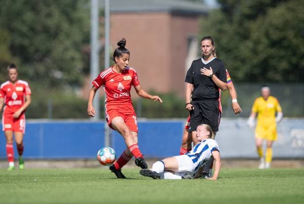 Football, Women, Season 2023 2024, Regionalliga Nordost 1 Matchday , Hertha BSC 1 FC Union Berlin, v l Sarah Abu Sabbah 1 Women, 1 FC Union Berlin , Lilli Genthe 1 Women, Hertha BSC , 20 08 2023, Copyright: xSebastianxRäppold MatthiasxKochx