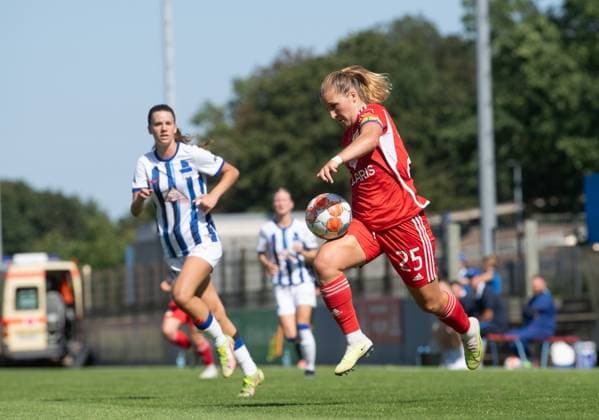 Football, Women, Season 2023 2024, Regionalliga Nordost 1 Matchday , Hertha BSC 1 FC Union Berlin, v l Anouk Westphal 1 Women, Hertha BSC , Dina Orschmann 1 Women, 1 FC Union Berlin , 20 08 2023, Copyright: xSebastianxRäppold MatthiasxKochx
