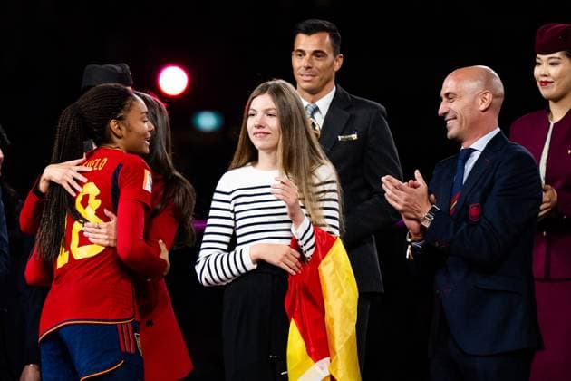 230820 Princess Sofia and Queen Letizia of Spain hand out the FIFA Best Young Players Award to Salma Paralluelo next to Luis Rubiales, President of the Spanish Football Association far right during the FIFA Womens World Cup final between Spain and England on August 20, 2023 in Sydney Photo Mathias Bergeld BILDBYRAN code MB MB0706 football soccer football soccer soccer world cup football world championship world cup fifa womens world cup final spain 32 dam bbeng football world cup women women  Copyright: MATHIASxBERGELD BB230820MB232