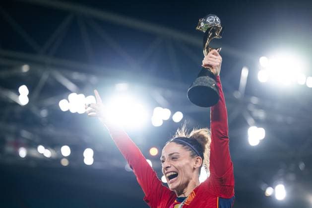 Sport Themen der Woche KW33 Sport Bilder des Tages 230820 Esther Gonzalez of Spain celebrates with the trophy after the FIFA Women s World Cup final between Spain and England on August 20, 2023 in Sydney. Photo: Mathias Bergeld BILDBYRAN kod MB MB0706 fotboll football soccer fotball fotbolls-vm världsmästerskap vm fifa womens world cup final spanien england spain 32 dam bbeng fotball vm verdensmesterskap kvinner women jubel *** 230820 Esther Gonzalez of Spain celebrates with the trophy after the FIFA Womens World Cup final between Spain and England on August 20, 2023 in Sydney Photo Mathias Bergeld BILDBYRAN code MB MB0706 football soccer football soccer soccer world cup world championship world cup fifa womens world cup final spain spain england spain 32 dam bbeng football world cup women women jubel  Copyright: MATHIASxBERGELD BB230820MB243