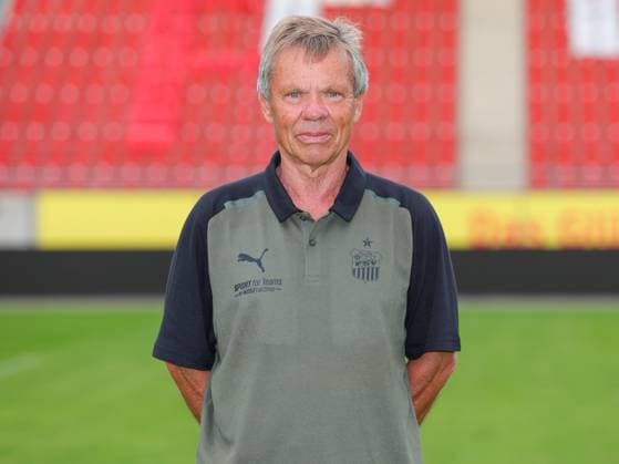 Teampraesentation FSV Zwickau Regionalliga Nordost FSV Zwickau, Regionalliga Nordost, Porträttermin 2023 2024, Zwickau 21 08 2023, GGZ Arena, Football , In the picture Hygiene Officer Dr med Hans Jürgen Lambrecht ,