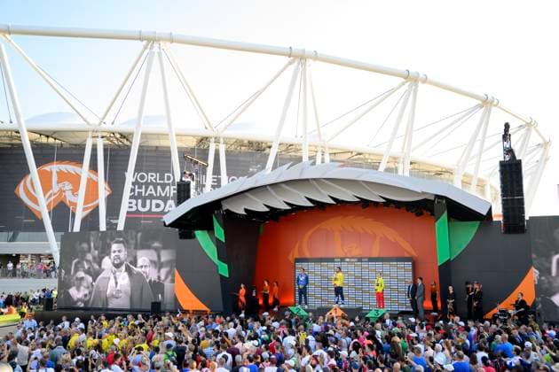 BUDAPEST 20230822 Daniel Stahl receives his gold medal from the discus final at the World Athletics Championships in Budapest BUDAPEST HUNGARY Athletics x10070x  Copyright: xJessicaxGow TTx FRIIDROTTS-VM 2023