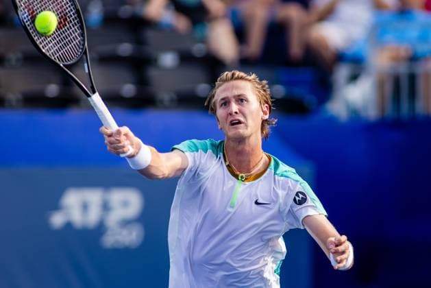 August 22, 2023: Sebastian Korda returns the ball during the second round of the 2023 Winston-Salem Open at Wake Forest Tennis Complex in Wnston-Salem, NC. ( ) Wnston-Salem United States - ZUMAc04_ 20230822_zma_c04_098 Copyright: xScottxKinserx