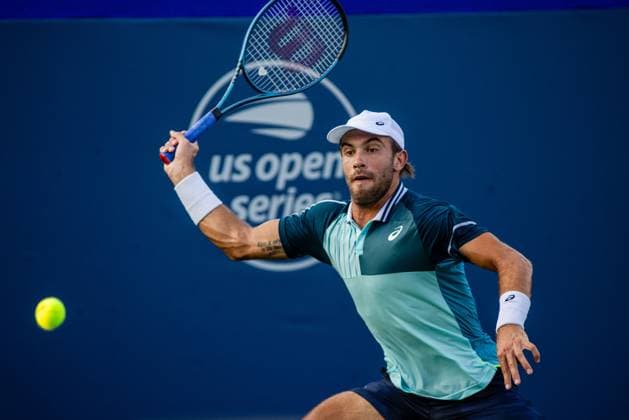 August 22, 2023: Borna Coric returns the ball during the second round of the 2023 Winston-Salem Open at Wake Forest Tennis Complex in Wnston-Salem, NC. ( ) Wnston-Salem United States - ZUMAc04_ 20230822_zma_c04_104 Copyright: xScottxKinserx