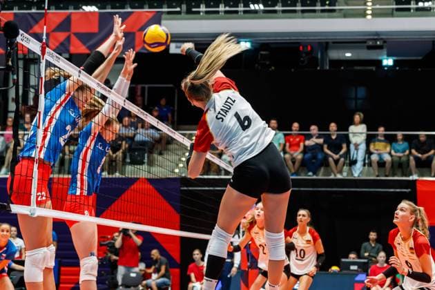 Germany GER Czech Republic CZE , Antonia Stautz GER, 6 attacking against the block of Gabriela Orvosova CZE, 22 and Ela Koulisiani CZE, 8 , 8 22 2023, Duesseldorf Germany , Volleyball, CEV EuroVolley 2023 Women xprx