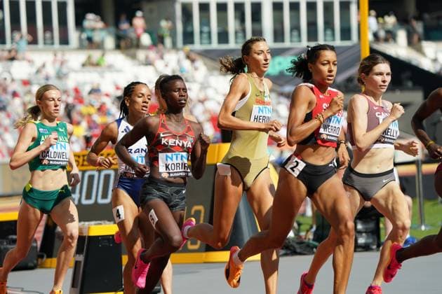 Sport Themen der Woche KW34 Sport Bilder des Tages WM 2023 Budapest, World Athletics, Leichtathletik, athletics, Track and Field, World athletics Championships 2023 Budapest , Leichtathletik WM 2023 Budapest 19.08-27..08.2023, Budapest Ungarn, 800m Frauen Vorlauf , Christina Hering, Deutschland *** World Championships 2023 Budapest, World Athletics, athletics, track and field, World athletics Championships 2023 Budapest , Athletics World Championships 2023 Budapest 19 08 27 08 2023, Budapest Hungary, 800m Women Preliminary Heat , Christina Hering, Germany