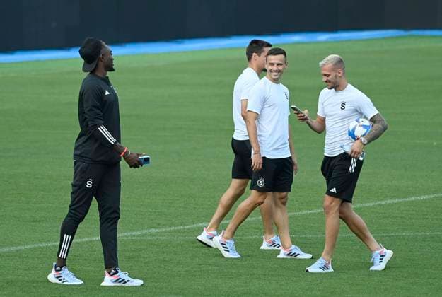 Croatia, Zagreb, 230823. Stadium in Maksimir. The players of AC Sparta Prag meet on the main Maksimir pitch before tomorrow s first match of the UEFA Europa League playoffs against the hosts GNK Dinamo. Photo: Ronald Gorsic CROPIX Copyright: xxRonaldxGorsicx sparta_setnja11-230823