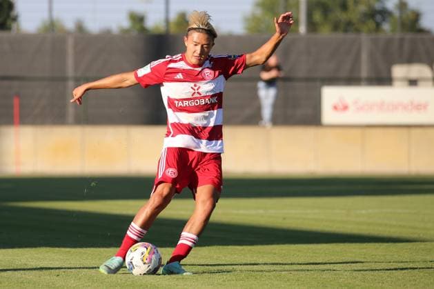 Mönchengladbach, Germany 23 August 2023 A Junior Bundesliga 2023 24 Borussia Mönchengladbach U19 vs Fortuna Düsseldorf U19 Pictured Si Woo Yang Fortuna Düsseldorf U19 Fohlenplatz Nordrhein Westfalen Copyright: xFotostandx xVanxderxVeldenx