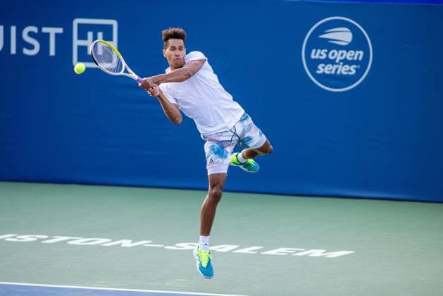 August 23, 2023: Michael Mmoh returns the shot during the third round of the 2023 Winston-Salem Open at Wake Forest Tennis Complex in Wnston-Salem, NC. ( ) Wnston-Salem United States - ZUMAc04_ 20230823_zma_c04_066 Copyright: xScottxKinserx