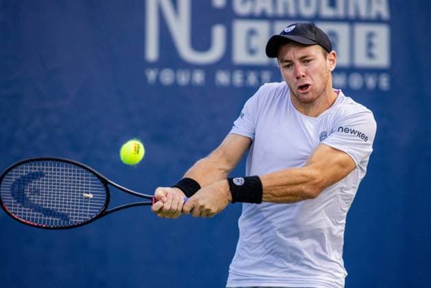 August 23, 2023: Dominik Koepfer returns the shot during the third round of the 2023 Winston-Salem Open at Wake Forest Tennis Complex in Wnston-Salem, NC. ( ) Wnston-Salem United States - ZUMAc04_ 20230823_zma_c04_094 Copyright: xScottxKinserx