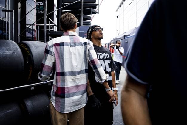 ZANDVOORT George Russell (Mercedes) and Lewis Hamilton (Mercedes) arrive at the circuit at Circuit Zandvoort ahead of the F1 Grand Prix of the Netherlands on August 24, 2023 in Zandvoort, Netherlands. ANP KOEN VAN WEEL F1 Grand Prix of The Netherlands 2023 24 xVIxANPxSportx xxANPxIVx 476173522 originalFilename: 476173522.jpg