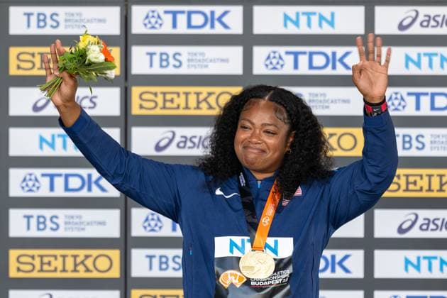 (230824) -- BUDAPEST, Aug. 24, 2023 -- Gold medalist Laulauga Tausaga of the United States celebrates during the awarding ceremony for the women s discus throw at the World Athletics Championships 2023 in Budapest, Hungary, Aug. 23, 2023. ) (SP)HUNGARY-BUDAPEST-ATHLETICS-WORLD CHAMPIONSHIPS-DAY 5 MengxDingbo 