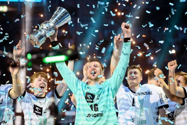 Award ceremony cheering goalkeeper Tomas MRKVA KI with the cup, Handball Super Cup 2023, THW Kiel KI Rhein Neckar Loewen RNL 37 36 n S , on 23 08 2023 in Duesseldorf Germany Â