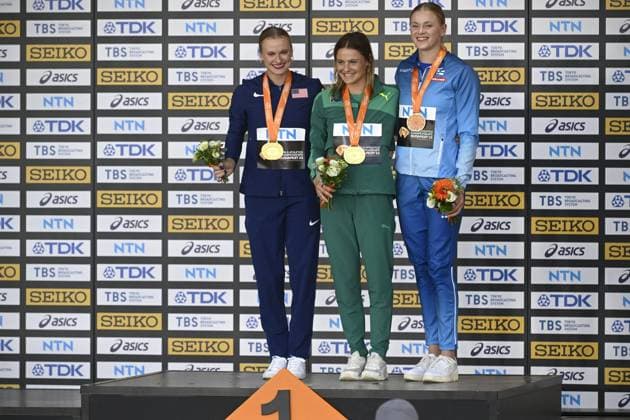 Katie Moon of United States, Nina Kennedy of Australia, and Wilma Murto of Finland on the podium at the medal ceremony for women s pole vault at the IAAF World Athletics Championships in Budapest on August 24, 2023. Moon and Kennedy shared the gold medal, and Murto placed third. Budapest Hungary LKFTJK20230824191751BBRU  Copyright: xAnttixAimo-Koivistox LKFTJK20230824191751BBRU