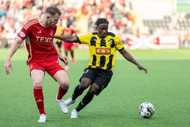 230824 Nicky Devlin of Aberdeen and Ibrahim Sadiq of Häcken during the UEFA Europa League play off match between Häcken and Aberdeen on August 24, 2023 in Gothenburg Photo Michael Erichsen BILDBYRAN COP 89 MI0526 fotboll soccer football uefa europa league häcken aberdeen bbeng  Copyright: MICHAELxERICHSEN BB230824MI018
