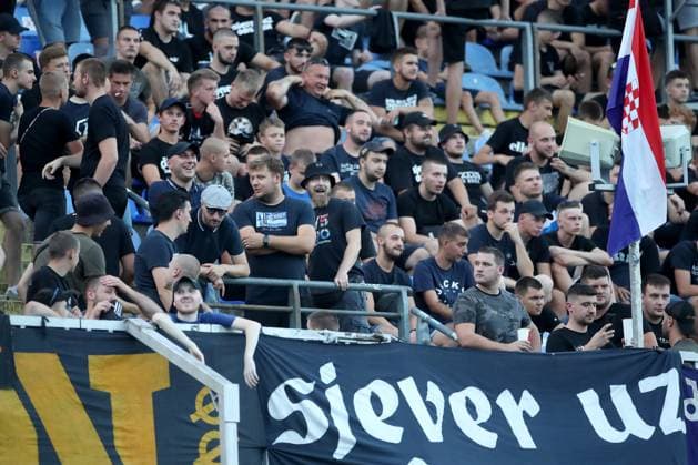 Dinamo Zagreb v Sparta Praha - UEFA Europa League Play Off Round: First Leg ZAGREB, CROATIA - AUGUST 24: Supporters cheer on the stands ahead UEFA Europa League Play Off Round First Leg match between Dinamo Zagreb and Sparta Praha at Maksimir Stadium on August 24, 2023 in Zagreb, Croatia. SlavkoxMidzor PIXSELL