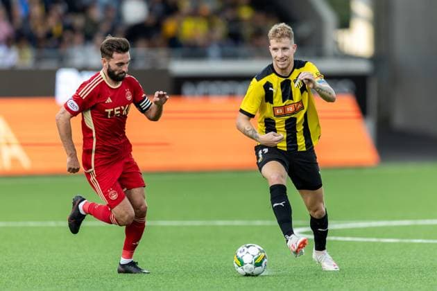 230824 Graeme Shinnie of Aberdeen and Samuel Gustafson of Häcken during the UEFA Europa League play off match between Häcken and Aberdeen on August 24, 2023 in Gothenburg Photo Michael Erichsen BILDBYRAN COP 89 MI0526 fotboll soccer football uefa europa league häcken aberdeen bbeng  Copyright: MICHAELxERICHSEN BB230824MI029