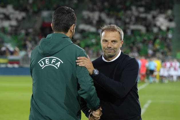 RAZGRAD, Bulgaria, 24-08-2023, football, Huvepharma Arena, Europa Leageu qualification, season 2023 2024, during the match Ludogorets - Ajax, Ajax trainer Maurice Steijn Ludogorets - Ajax  x22053956x Copyright:
