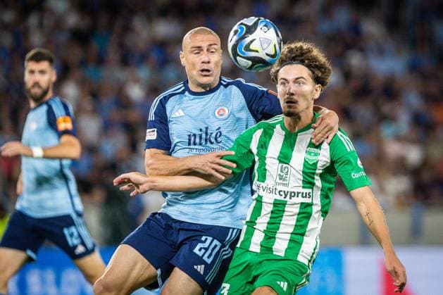 Slovan Bratislava vs Maccabi Haifa Champions league football soccer Jaba Kankava (L) of Slovan and Karol Struski (R) of Aris during the play-off round of the UEFA Europa League football match between SK Slovan Bratislava and Aris Limassol. Bratislava, Slovakia, August 24, 2023. Photo by Branislav Racko Copyright: xx _BRR6165