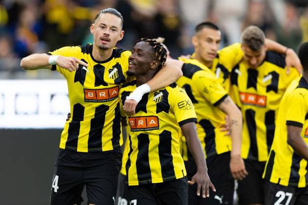 230824 Amor Layouni and Ibrahim Sadiq of Häcken celebrate 1 0 during the UEFA Europa League play off match between Häcken and Aberdeen on August 24, 2023 in Gothenburg Photo Michael Erichsen BILDBYRAN COP 89 MI0526 aberdeen bbeng football fotball fotboll fotboll fotboll häcken soccer uefa europa league jubel  Copyright: MICHAELxERICHSEN BB230824MI084