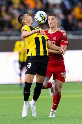 230824 Srdjan Hrstic of Häcken and Slobodan Rubezic of Aberdeen during the UEFA Europa League play off match between Häcken and Aberdeen on August 24, 2023 in Gothenburg Photo Michael Erichsen BILDBYRAN COP 89 MI0526 aberdeen bbeng football fotball fotboll fotboll häcken soccer uefa europa league  Copyright: MICHAELxERICHSEN BB230824MI124