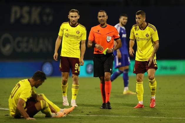 Zagreb, 24.08.2023. - Stadion Maksimir, UEFA Europa League, Play-offs, 1st leg. GNK Dinamo Zagreb - Sparta Praha 3:1. Referee Marco Guida (ITA), Jan Kuchta (9g) and Martin Minchev (11) and Qazim Laci (20) 