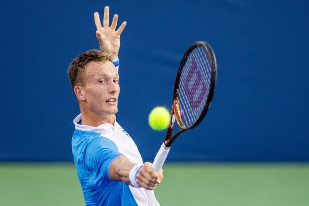 August 24, 2023: Jiri Lehecka returns the ball to Max Purcell during the quarterfinals of the 2023 Winston-Salem Open at Wake Forest Tennis Complex in Wnston-Salem, NC. ( CSM) Wnston-Salem United States - ZUMAc04_ 20230824_zma_c04_030 Copyright: xScottxKinserx