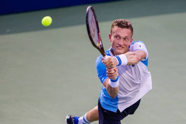 August 24, 2023: Wnston-Salem, North Carolina, USA: JIRI LEHECKA returns the ball to M. Purcell during the quarterfinals of the 2023 Winston-Salem Open at Wake Forest Tennis Complex. Wnston-Salem United States - ZUMAc04_ 20230824_zma_c04_023 Copyright: xScottxKinserx
