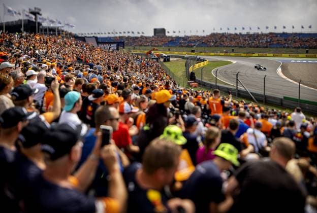 ZANDVOORT - **CAPTURED WITH TILT-SHIFT LENS** George Russell (Mercedes) during 1st Free Practice ahead of the F1 Grand Prix of the Netherlands at Circuit Zandvoort on August 25, 2023 in Zandvoort, Netherlands. ANP KOEN VAN WEEL F1 Grand Prix of The Netherlands 2023 24 xVIxANPxSportx xxANPxIVx 476269024 originalFilename: 476269024.jpg
