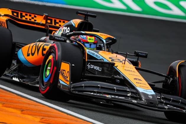 81 PIASTRI Oscar (aus), McLaren F1 Team MCL60, action during the 2023 Formula 1 Heineken Dutch Grand Prix, 13th round of the 2023 Formula One World Championship, WM, Weltmeisterschaft from August 25 to 28, 2023 on the Zandvoort Circuit, in Zandvoort, Netherlands - F1 - DUTCH GRAND PRIX 2023 DPPI Panoramic  00123030_G0OD9889