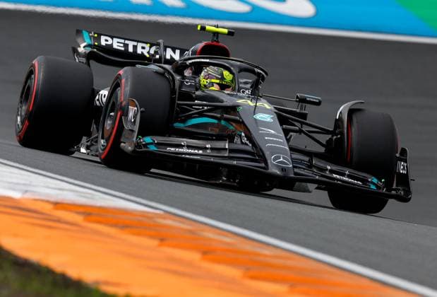 44 Lewis Hamilton GBR, Mercedes AMG Petronas F1 Team , F1 Grand Prix of the Netherlands at Circuit Zandvoort on August 25, 2023 in Zandvoort, Netherlands Photo by HOCH ZWEI Zandvoort Netherlands
