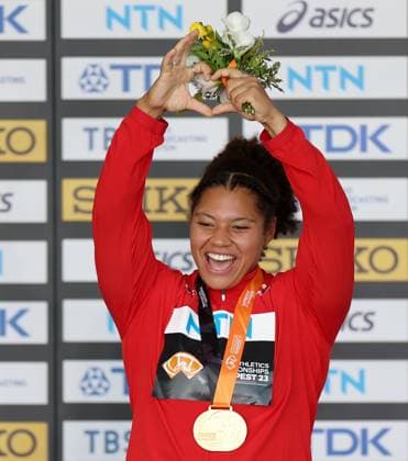 (230826) -- BUDAPEST, Aug. 26, 2023 -- Gold medalist Camryn Rogers of Canada celebrates during the awarding ceremony for the women s hammer throw final during the World Athletics Championships in Budapest, Hungary, Aug. 25, 2023. ) (SP)HUNGARY-BUDAPEST-ATHLETICS-WORLD CHAMPIONSHIPS-DAY 7 LixYing 
