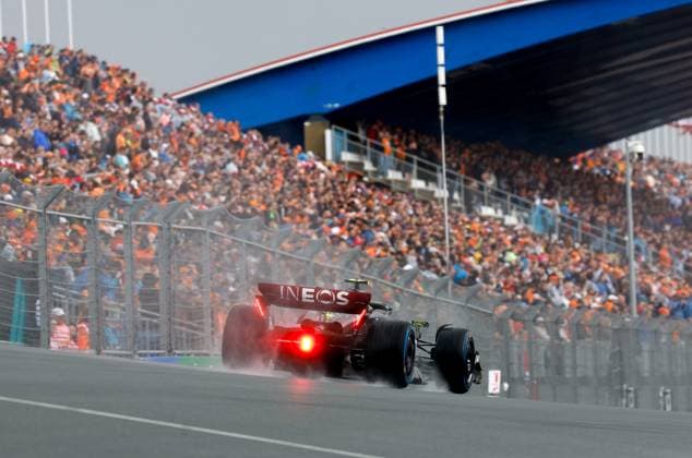 44 Lewis Hamilton GBR, Mercedes AMG Petronas F1 Team , F1 Grand Prix of the Netherlands at Circuit Zandvoort on August 26, 2023 in Zandvoort, Netherlands Photo by HOCH ZWEI Zandvoort Netherlands
