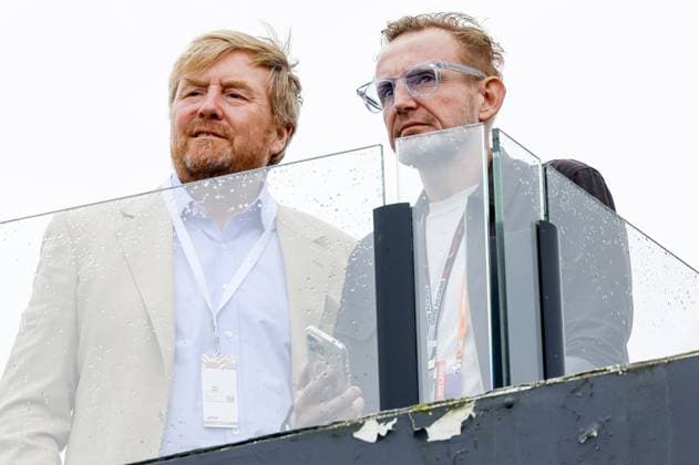 ZANDVOORT - King Willem-Alexander and Prince Bernhard during qualifying for the F1 Grand Prix of the Netherlands at Circuit Zandvoort on August 26, 2023 in Zandvoort, Netherlands. ANP SEM VAN DER WAL F1 Grand Prix of The Netherlands 2023 24 xVIxANPxSportx xxANPxIVx 476342945 originalFilename: 476342945.jpg