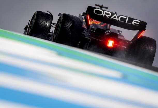 ZANDVOORT - Max Verstappen (Red Bull Racing) during qualifying for the F1 Grand Prix of the Netherlands at Circuit Zandvoort on August 26, 2023 in Zandvoort, Netherlands. ANP KOEN VAN WEEL F1 Grand Prix of The Netherlands 2023 24 xVIxANPxSportx xxANPxIVx 476349832 originalFilename: 476349832.jpg