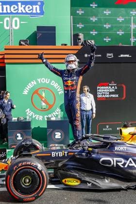 VERSTAPPEN Max (ned), Red Bull Racing RB19, portrait during the 2023 Formula 1 Heineken Dutch Grand Prix, 13th round of the 2023 Formula One World Championship, WM, Weltmeisterschaft from August 25 to 28, 2023 on the Zandvoort Circuit, in Zandvoort, Netherlands - F1 - DUTCH GRAND PRIX 2023 DPPI Panoramic  00123030_GRL_12342