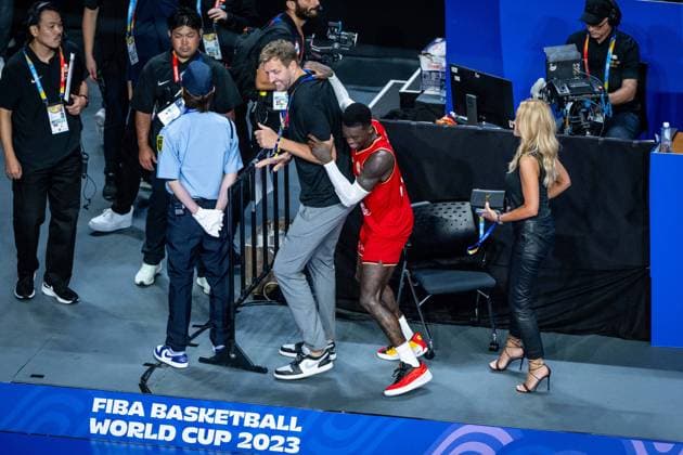 Basketball Okinawa 27 08 2023 FIBA Basketball World Cup 2023 Mens World Cup Preliminary Round Australia AUS Germany GER Dennis Schröder Schroeder Germany, No 17 Schröder Schroder celebrates victory with Dirk Nowitzki