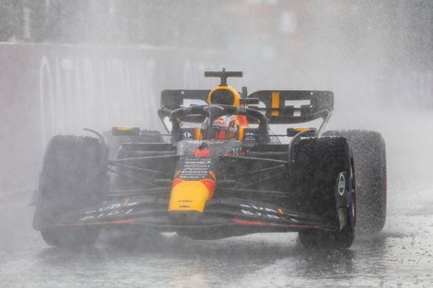 ZANDVOORT - Max Verstappen (Red Bull Racing) in the rain during the F1 Grand Prix of the Netherlands at Circuit Zandvoort on August 27, 2023 in Zandvoort, Netherlands. ANP REMKO DE WAAL F1 Grand Prix of The Netherlands 2023 24 xVIxANPxSportx xxANPxIVx 476453024 originalFilename: 476453024.jpg