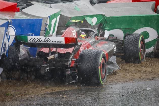 ZANDVOORT - 24 Zhou Guanyu (Alfa Romeo) crashed in the rain during the F1 Grand Prix of the Netherlands at Circuit Zandvoort on August 27, 2023 in Zandvoort, Netherlands. ANP SEM VAN DER WAL F1 Grand Prix of The Netherlands 2023 24 xVIxANPxSportx xxANPxIVx 476454534 originalFilename: 476454534.jpg