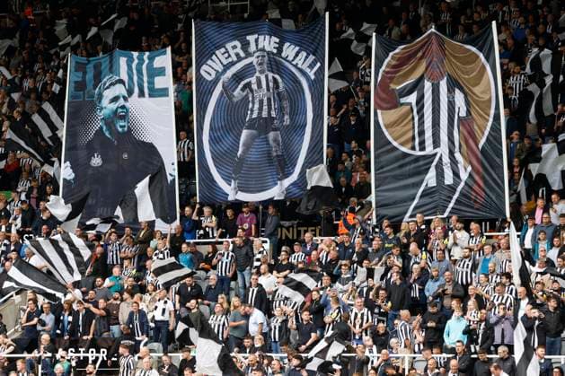 Newcastle United v Liverpool FC - Premier League Newcastle United fans with banners before the Premier League match between Newcastle United and Liverpool FC at St. James Park on August 27, 2023 in Newcastle, England. Newcastle St. James Park England United Kingdom Copyright: xRichardxSellers Sportsphoto APLx 13952783
